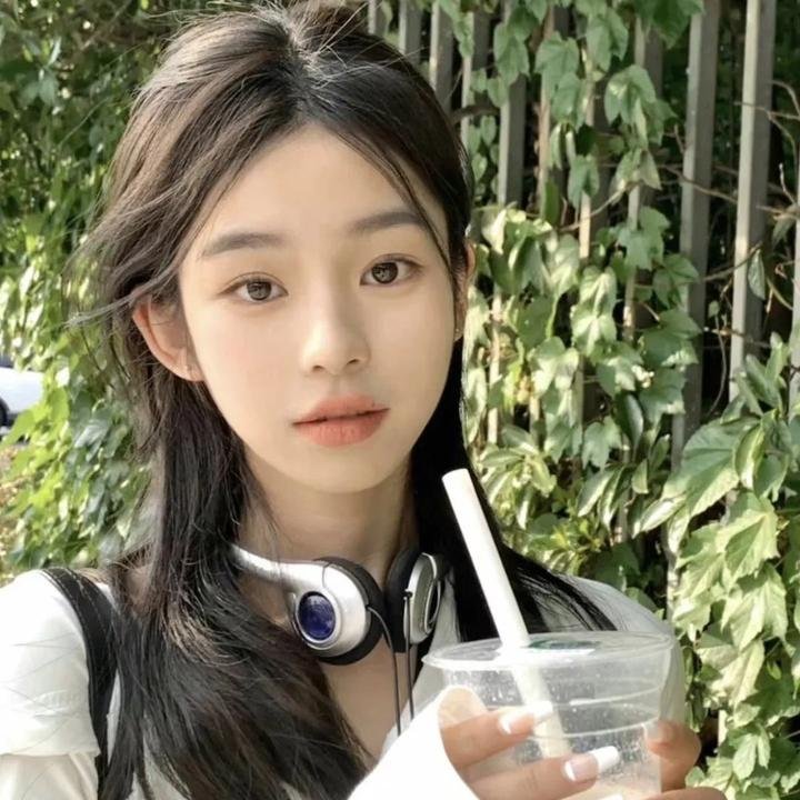 坡道上的红屋顶